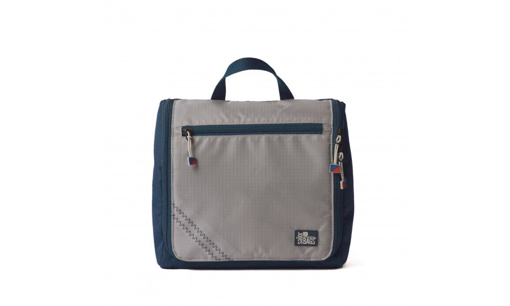 SailorBags Silver Spinnaker Sundry Vegan Toiletry Bag